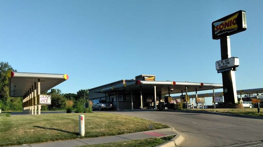 Sonic Drive-In | 2707 NW Vivion Rd, Riverside, MO 64150, USA | Phone: (816) 741-1760