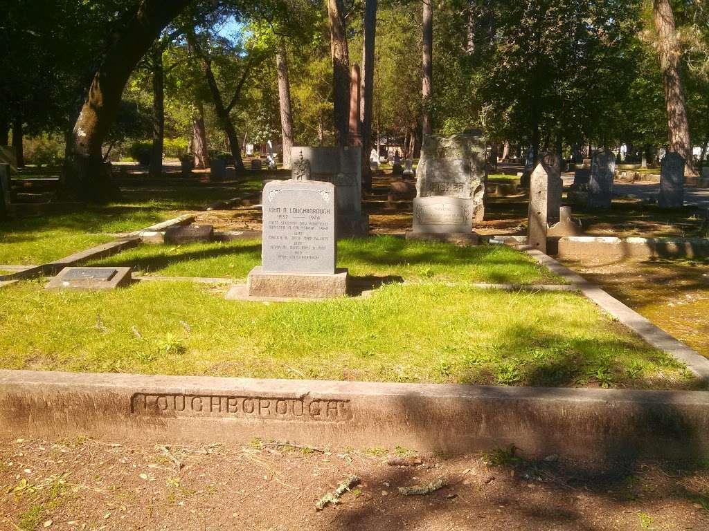 Saint Helena Public Cemetery | 2461 Spring St, St Helena, CA 94574, USA | Phone: (707) 963-3544
