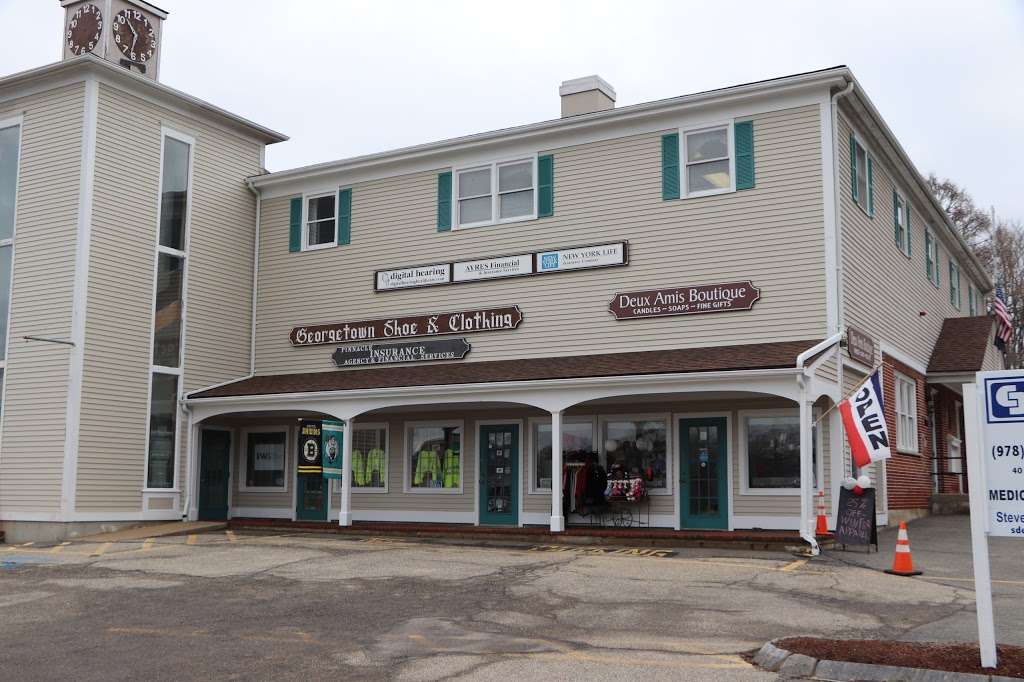 Georgetown Shoe & Clothing | 64 Central St, Georgetown, MA 01833 | Phone: (978) 352-8572