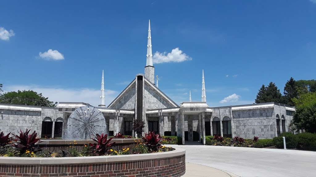 Chicago Illinois Temple | 4151 W Lake Ave, Glenview, IL 60025, USA | Phone: (847) 299-6500