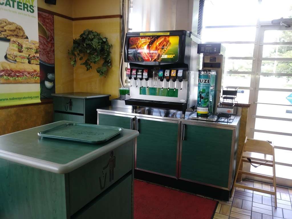 Subway | 10401 Blue Ridge Blvd, Kansas City, MO 64134, USA | Phone: (816) 761-7343