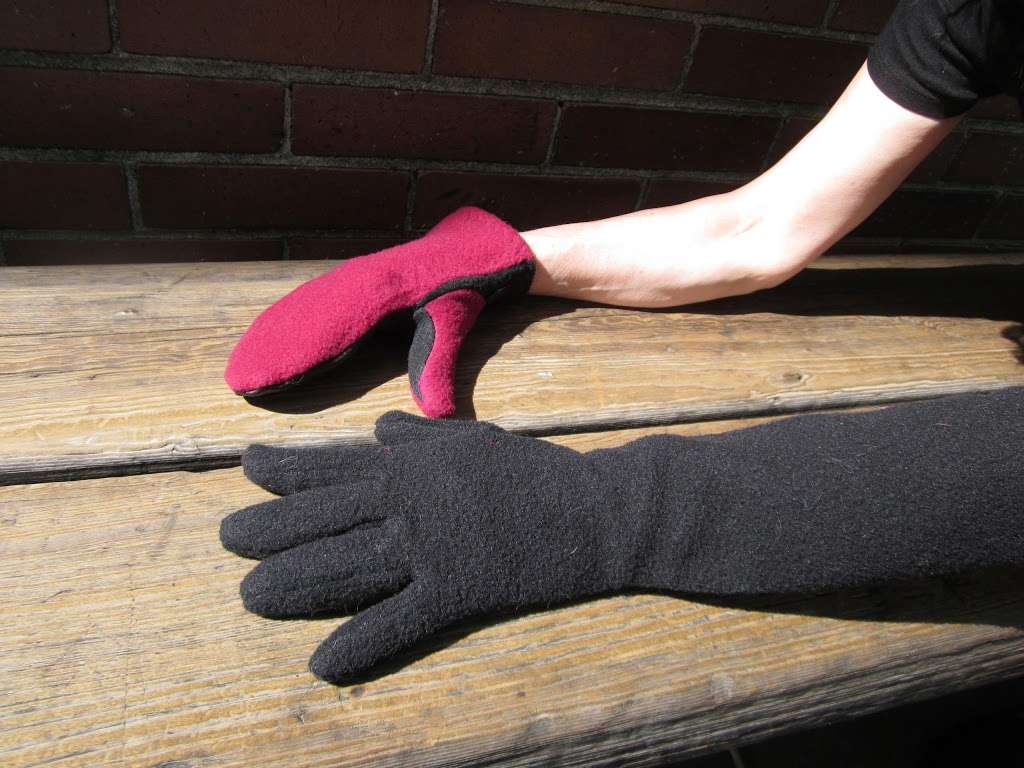 Gloves By Linda Lorraine | 2321 Russell St #2b, Berkeley, CA 94705, USA | Phone: (415) 410-5418