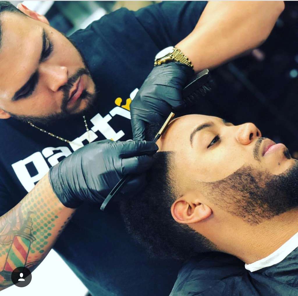 Party Fashion Barber Shop | 122 N Military Trl A, West Palm Beach, FL 33415, USA | Phone: (561) 469-8885