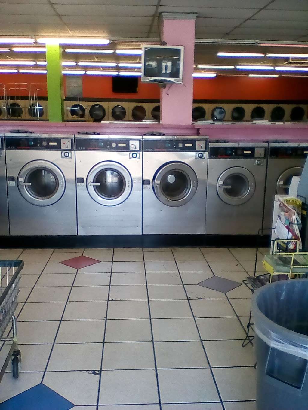 Bonita Laundry | 7900 S Vermont Ave, Los Angeles, CA 90044