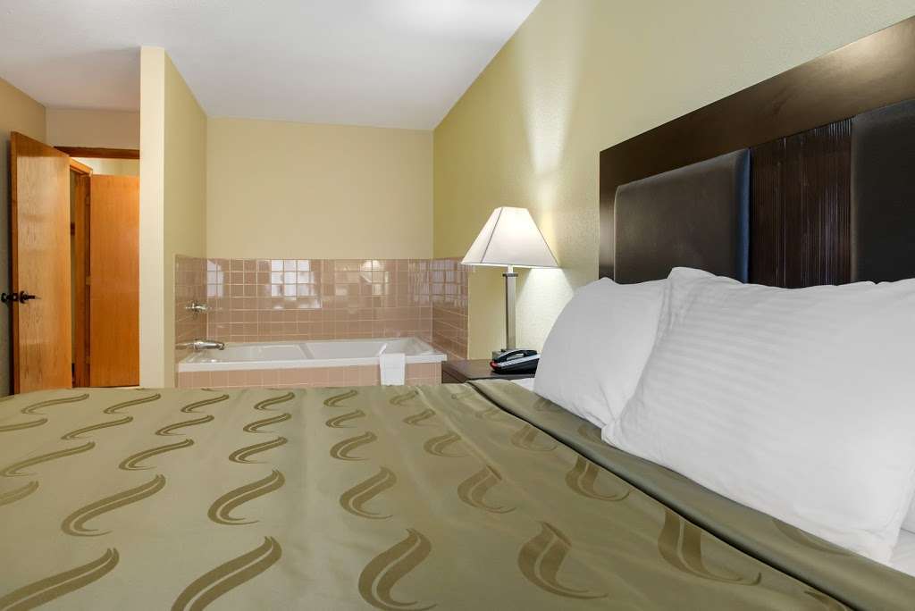 Quality Inn | 1100 W Rappel Ave Drive, Bloomington, IN 47404, USA | Phone: (812) 558-2289