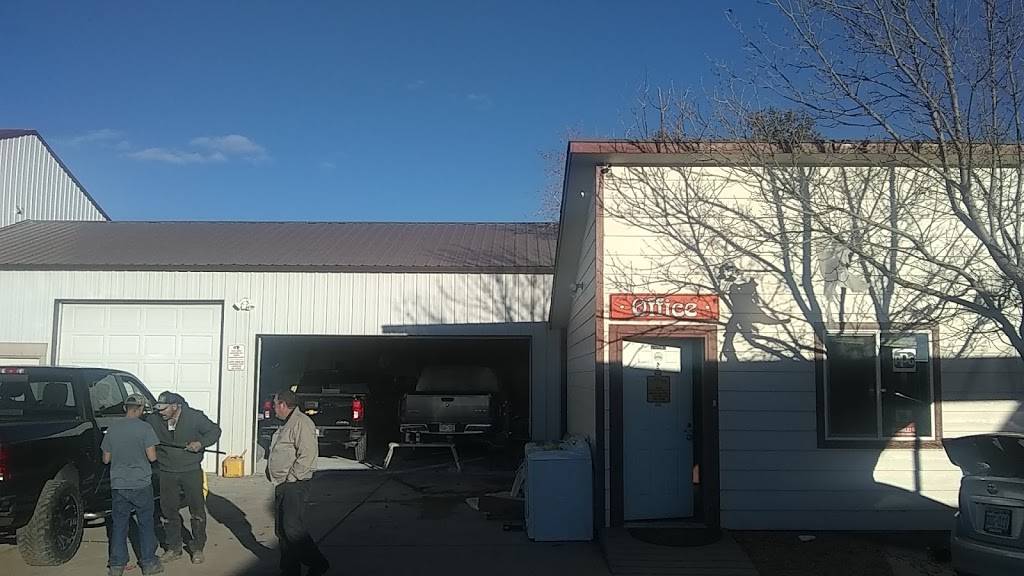 Castros Body Shop | 7935 Mohawk Rd, Colorado Springs, CO 80908, USA | Phone: (719) 766-1663