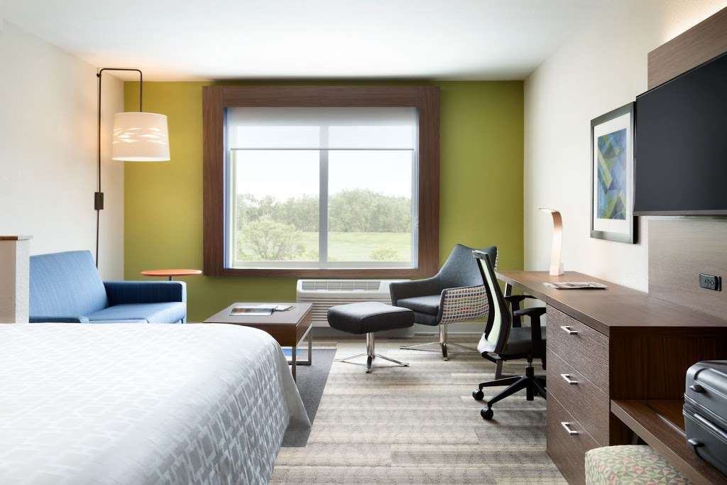 Holiday Inn Express & Suites Middletown | 315 Auto Park Dr, Middletown, DE 19709