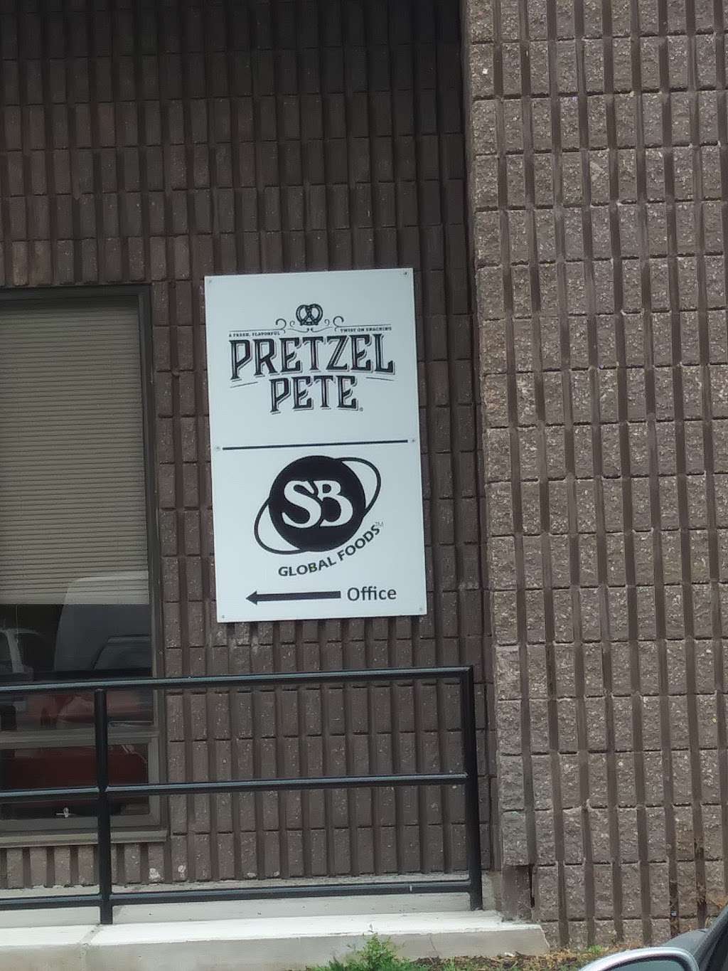 Pretzel Pete | 2940 Turnpike Dr, Hatboro, PA 19040, USA