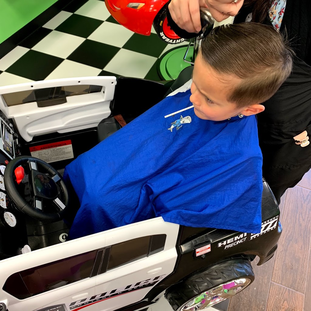 Sharkeys Cuts for Kids | 8021 Research Forest Dr D, The Woodlands, TX 77382, USA | Phone: (281) 651-2264