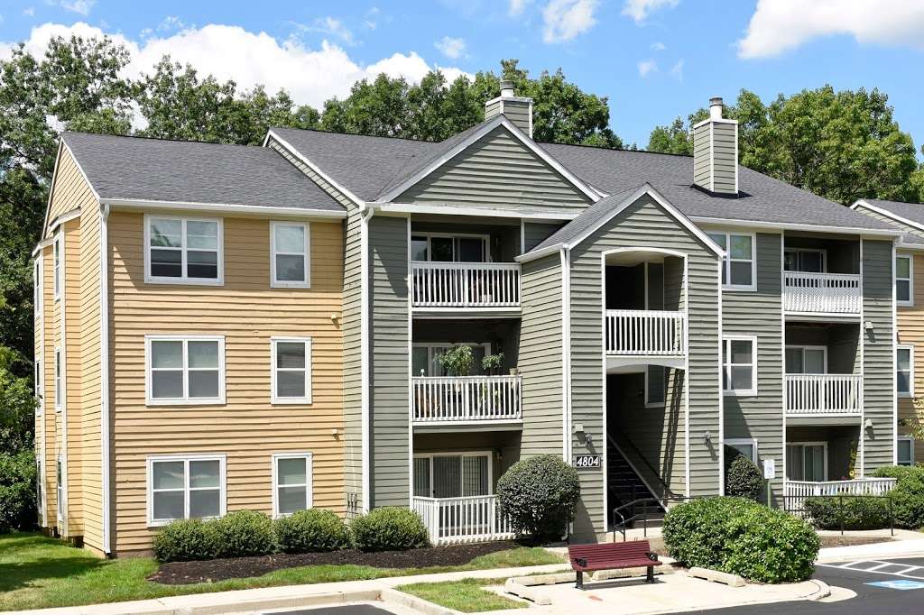 The Crossings at White Marsh Apartments | 1 Lincoln Woods Way, Perry Hall, MD 21128 | Phone: (410) 931-0600