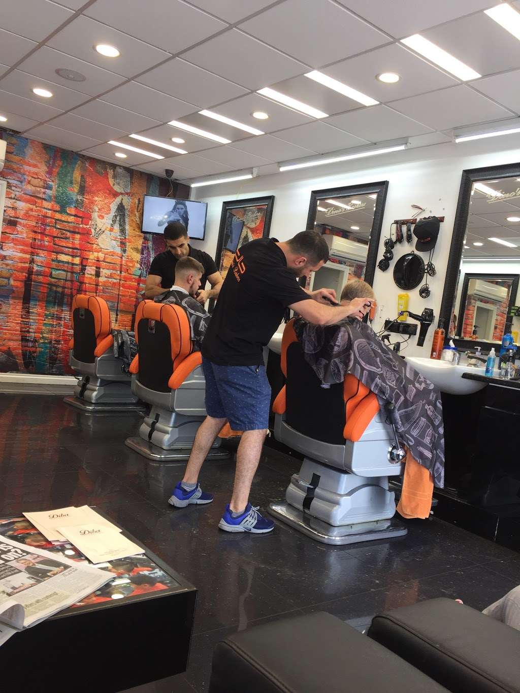 Dinos Barbers | 838 London Rd, Sutton SM3 9BJ, UK | Phone: 020 8644 4746