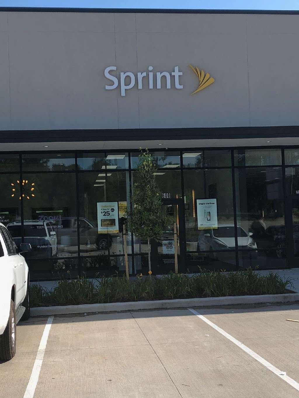 Sprint Store | 381 S Loop 336 W Suite 600, Conroe, TX 77304, USA | Phone: (936) 756-5556