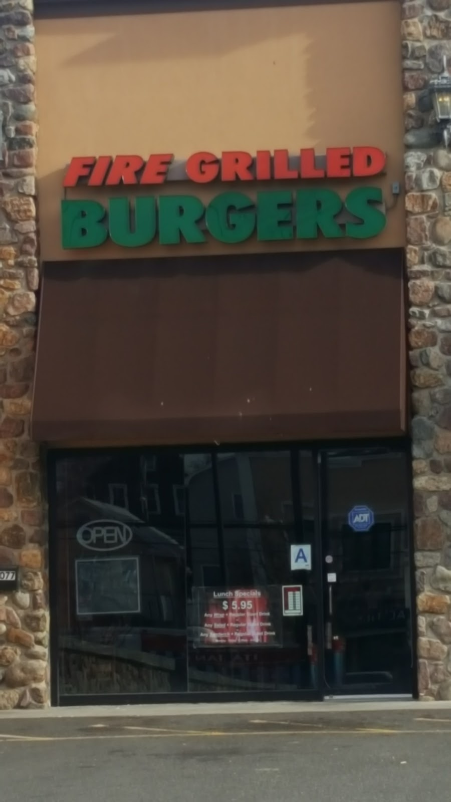 Fire Grilled Burgers | 1077 Bay St #1, Staten Island, NY 10305, USA | Phone: (718) 816-1740