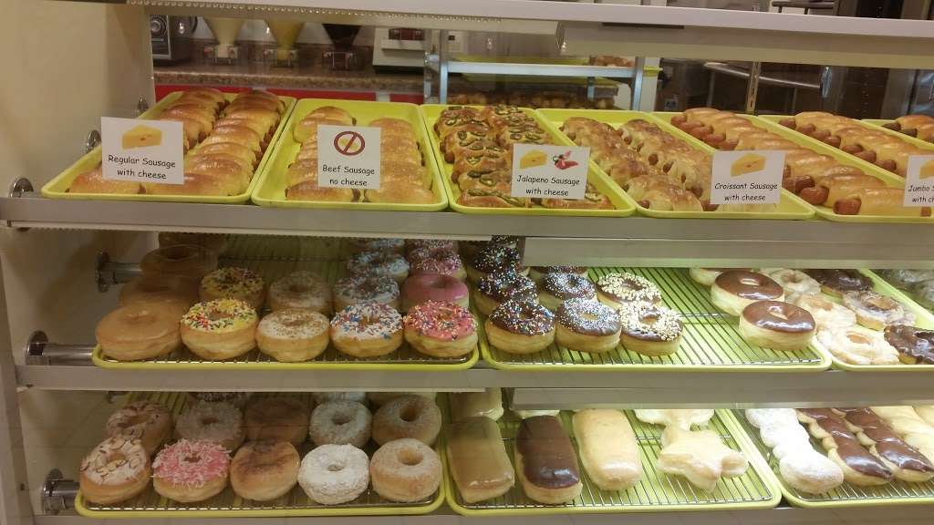 Kiest Doughnuts | 1150 W Kiest Blvd, Dallas, TX 75224, USA | Phone: (214) 372-1009