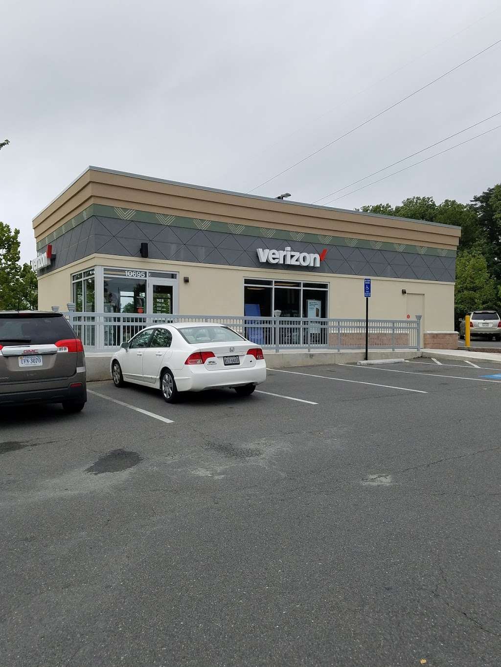 Verizon Authorized Retailer – TCC | 10695 Braddock Rd, Fairfax, VA 22032 | Phone: (703) 278-0789