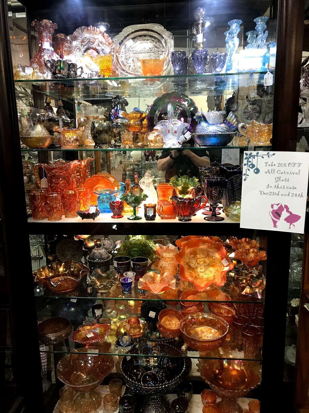 Tables To Teacups Indoor Flea Market | 455 Weaver Park Rd #600, Longmont, CO 80501 | Phone: (303) 485-7270