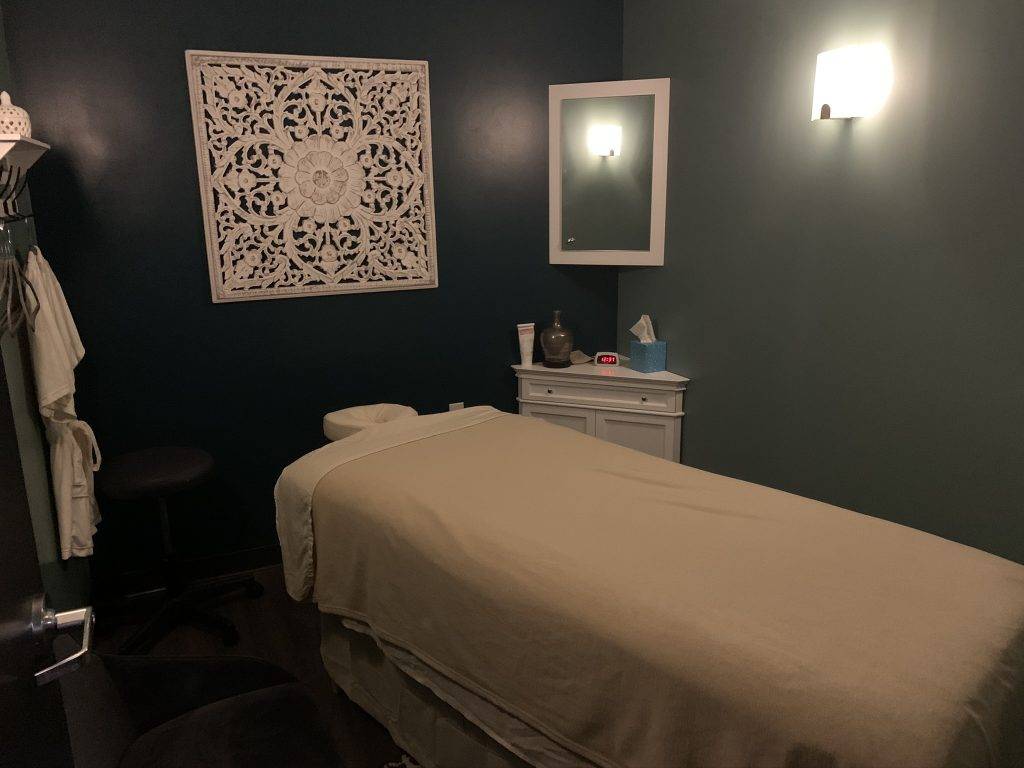 Bodies Kneaded | 4739 Maryville Rd, Granite City, IL 62040 | Phone: (618) 931-1000