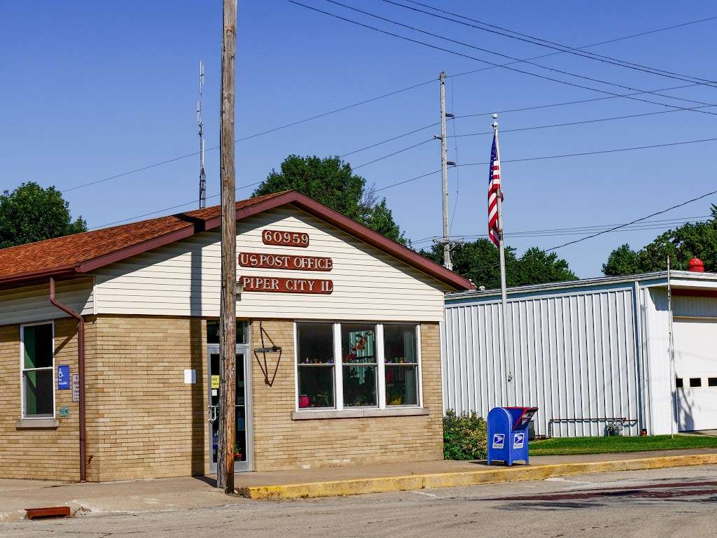 Piper City Post Office | 20 N Pine St, Piper City, IL 60959, USA | Phone: (800) 275-8777