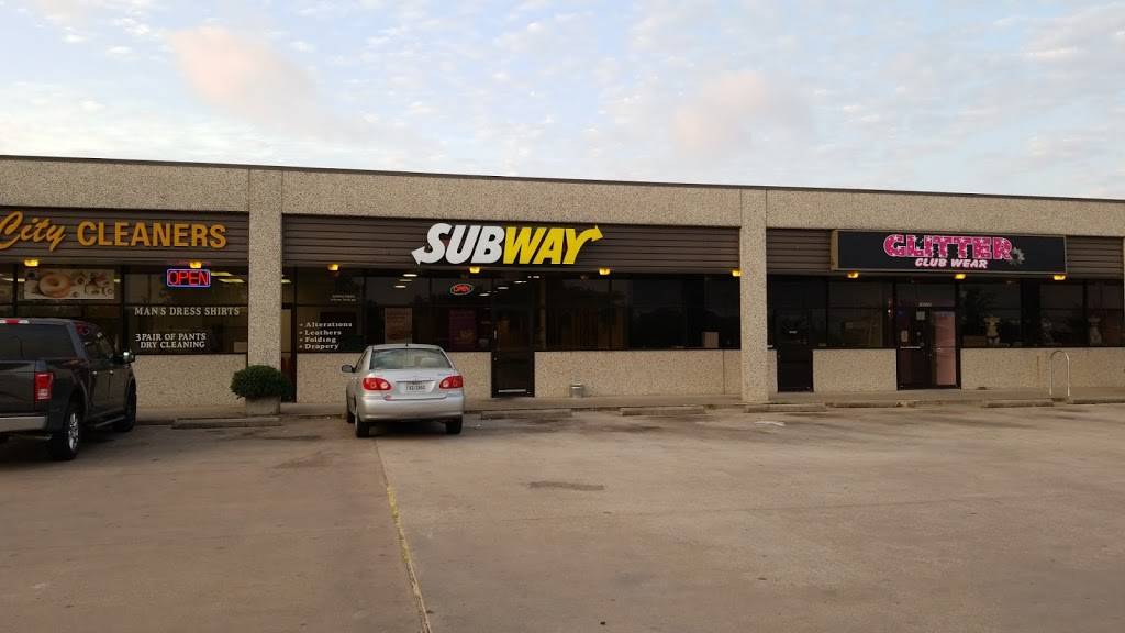 Subway | 2400 Meacham Blvd Suite D, Fort Worth, TX 76106, USA | Phone: (817) 624-3215