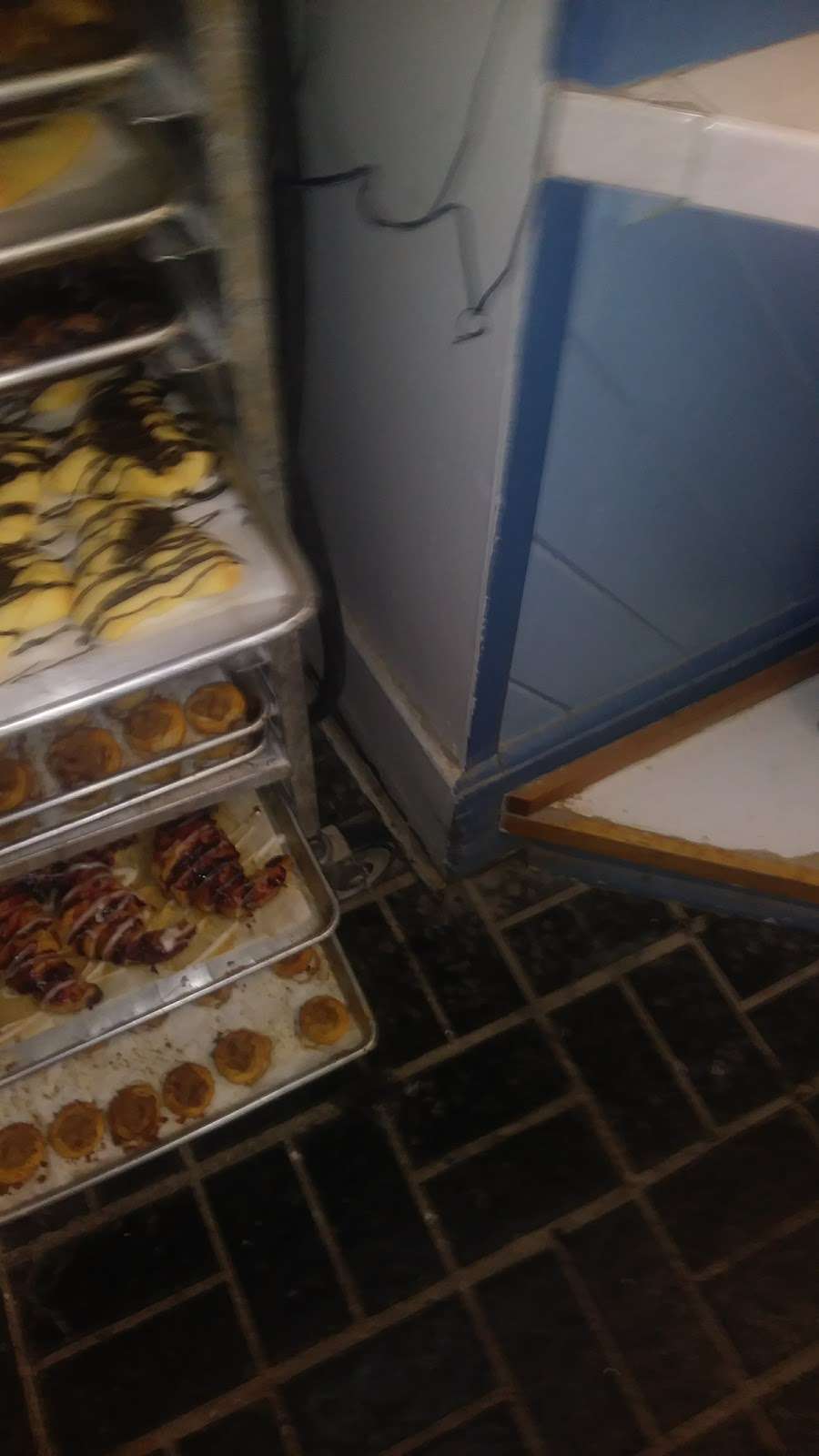 Rolings Bakery | 7848 Montgomery Ave, Elkins Park, PA 19027, USA | Phone: (215) 635-5524