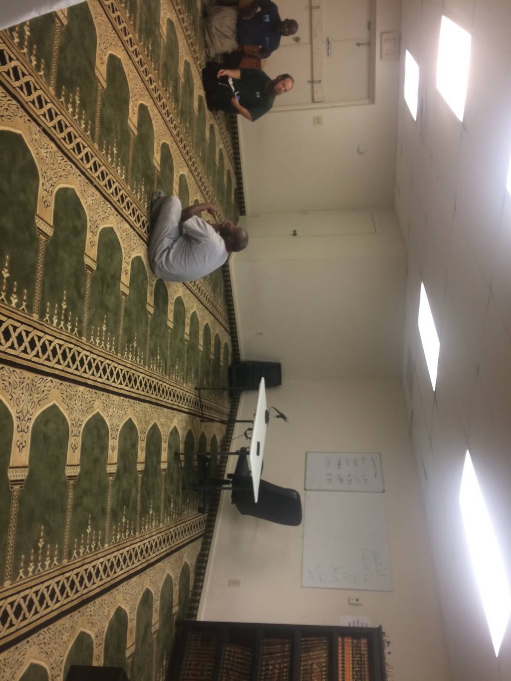 Masjid ash Shura مسجد | 3518 Colley Ave, Norfolk, VA 23508, USA | Phone: (757) 296-2391
