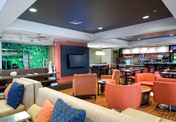 Courtyard by Marriott Chesapeake Greenbrier | 1562 Crossways Blvd, Chesapeake, VA 23320, USA | Phone: (757) 420-1700