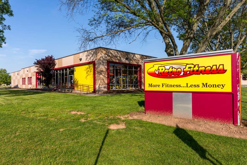 Retro Fitness | 225 Terminal Ave, Clark, NJ 07066 | Phone: (732) 381-0606