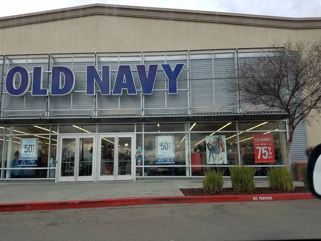 Old Navy - with Curbside Pickup | 2320 Daniels St, Manteca, CA 95337, USA | Phone: (209) 262-1005