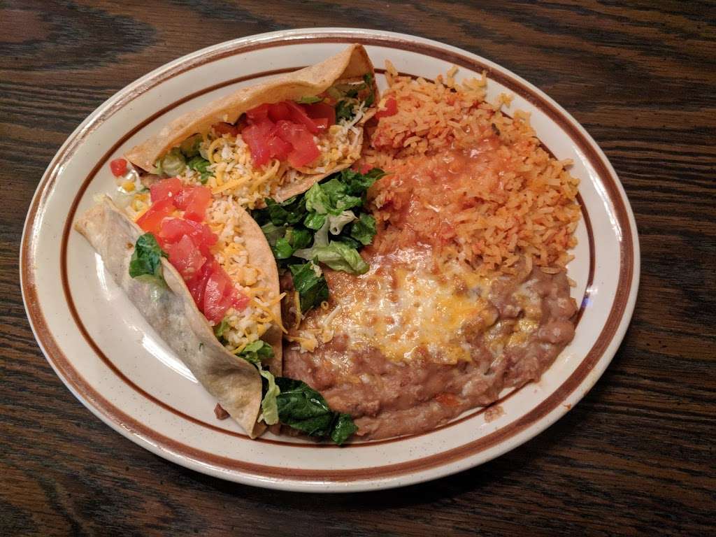 Los Gallos Mexican Restaurant | 1667 E Orangethorpe Ave, Placentia, CA 92870 | Phone: (714) 579-7955