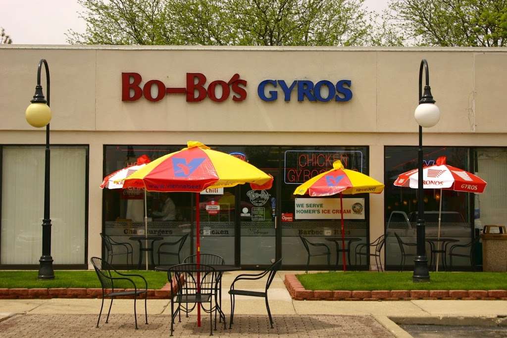 Bobos Gyros & Hot Dogs | 20534 Milwaukee Ave, Deerfield, IL 60015, USA | Phone: (847) 325-5490