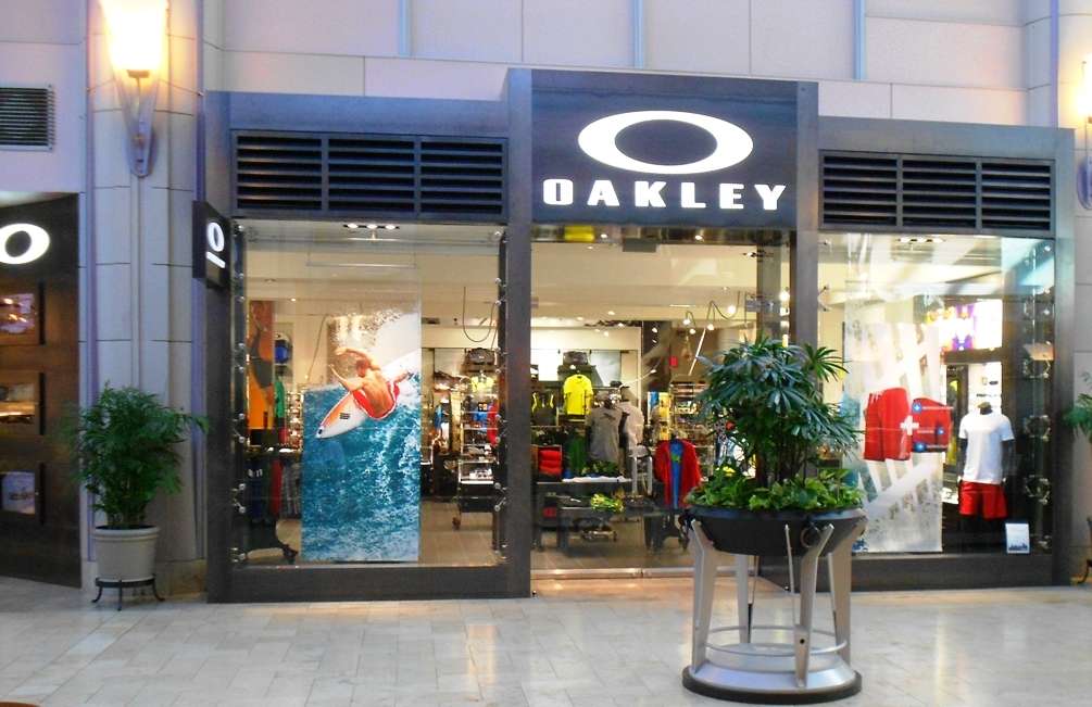 Oakley Store | 800 Boylston St #111, Boston, MA 02199, USA | Phone: (617) 587-5207