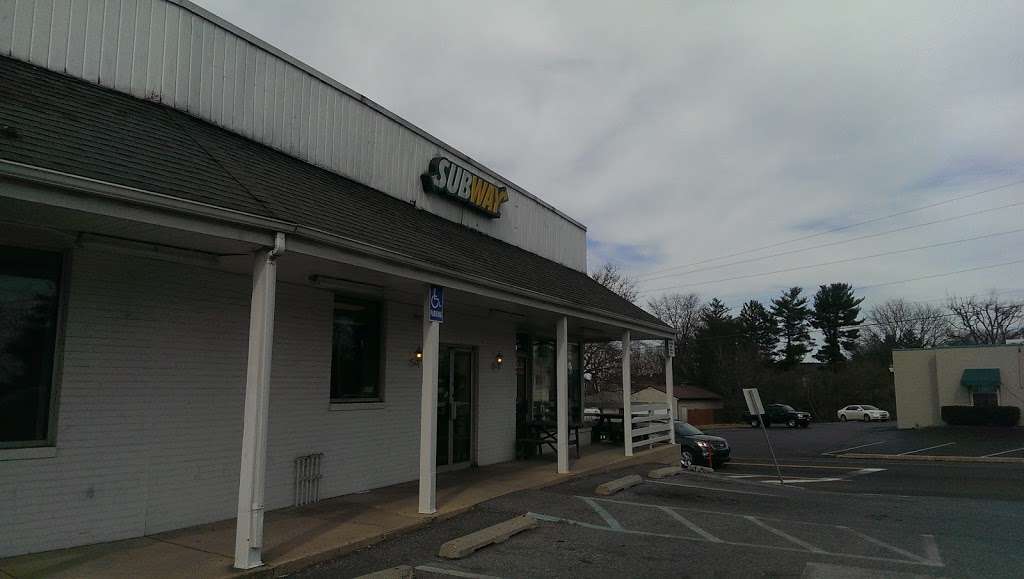 Subway | 135 W Main St, Leola, PA 17540, USA | Phone: (717) 656-8487