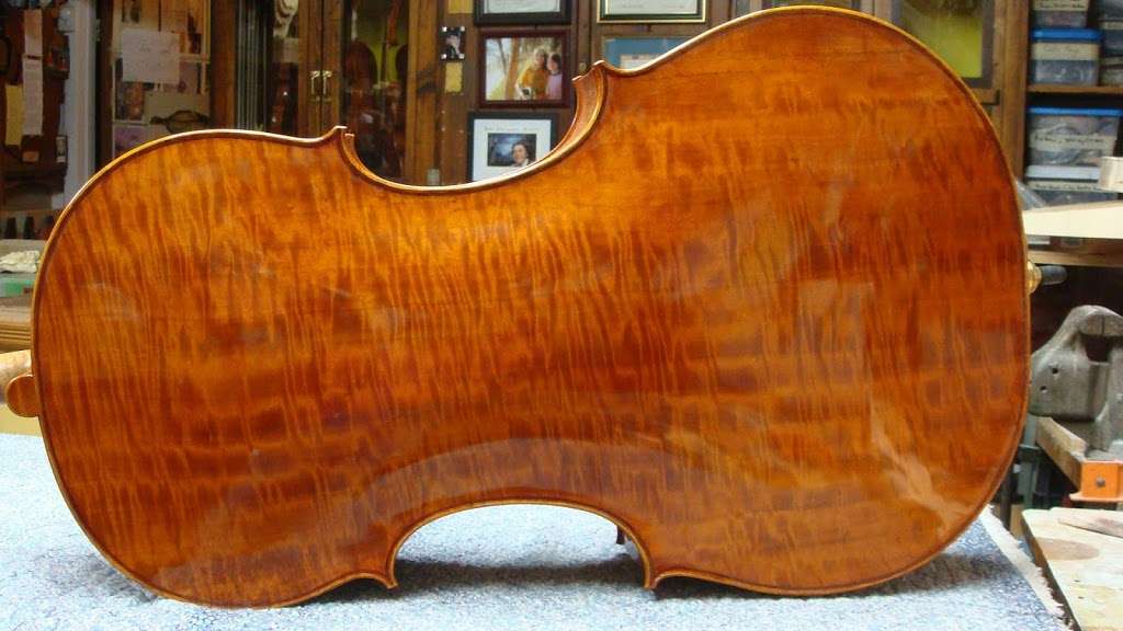 Maday Edward Violin & Viol Maker | 1066 Stanton Ave, Woodmere, NY 11598, USA | Phone: (516) 374-4943