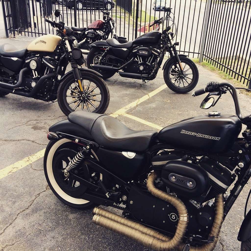 motocustom.culture | 3847 Culebra Rd, San Antonio, TX 78228, USA | Phone: (210) 420-2257