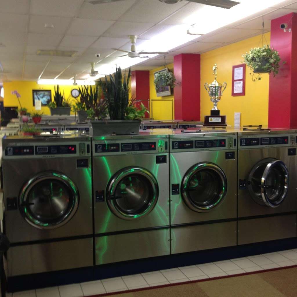 GEORGES LAUNDROMAT | 1722 Dempster St, Mt Prospect, IL 60056, USA | Phone: (630) 373-6673