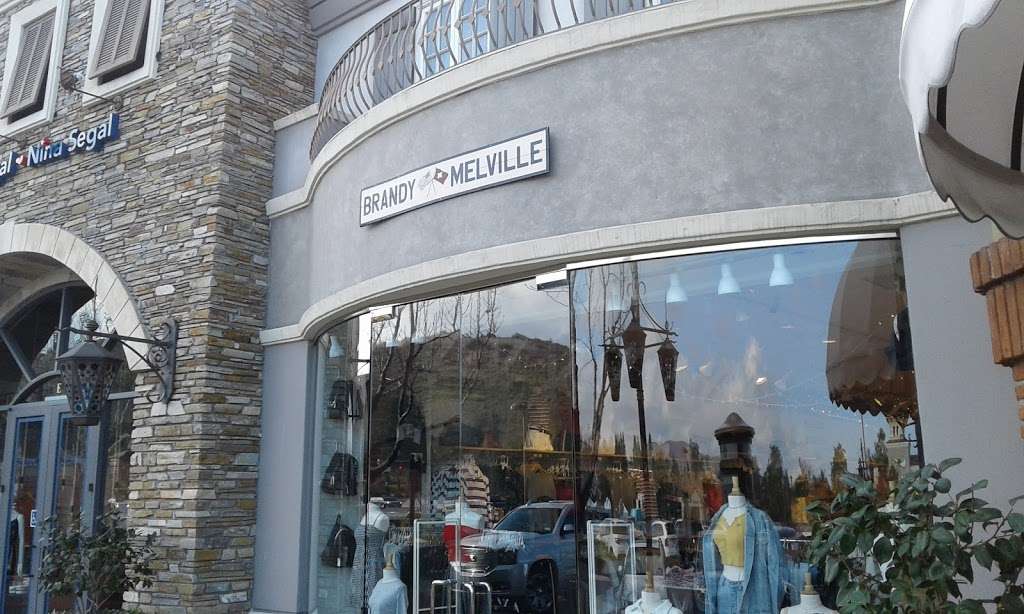 Brandy Melville - Westlake Village | 160 Promenade Way, Westlake Village, CA 91362, USA | Phone: (805) 379-4313