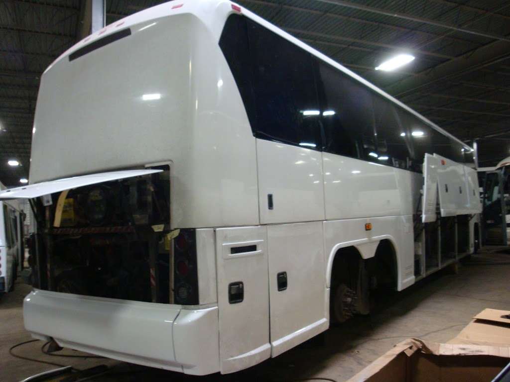 Bus & Truck Chicago | 7447 S Central Ave Suite B, Chicago, IL 60638, USA | Phone: (773) 523-6003