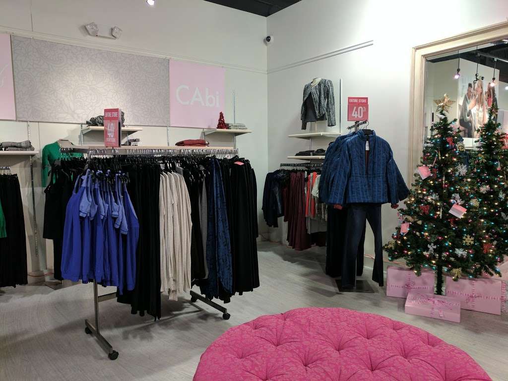 CAbi Factory Store | 241 Fort Evans Rd NE #1649, Leesburg, VA 20176, USA | Phone: (703) 779-1011