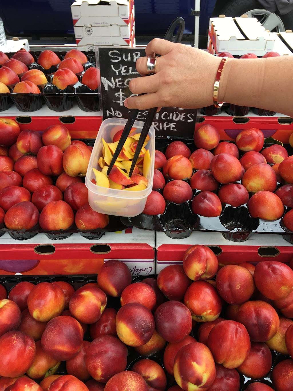 Pasadena Farmers Market | 2925 Sierra Madre Blvd, Pasadena, CA 91107, USA | Phone: (626) 449-0179