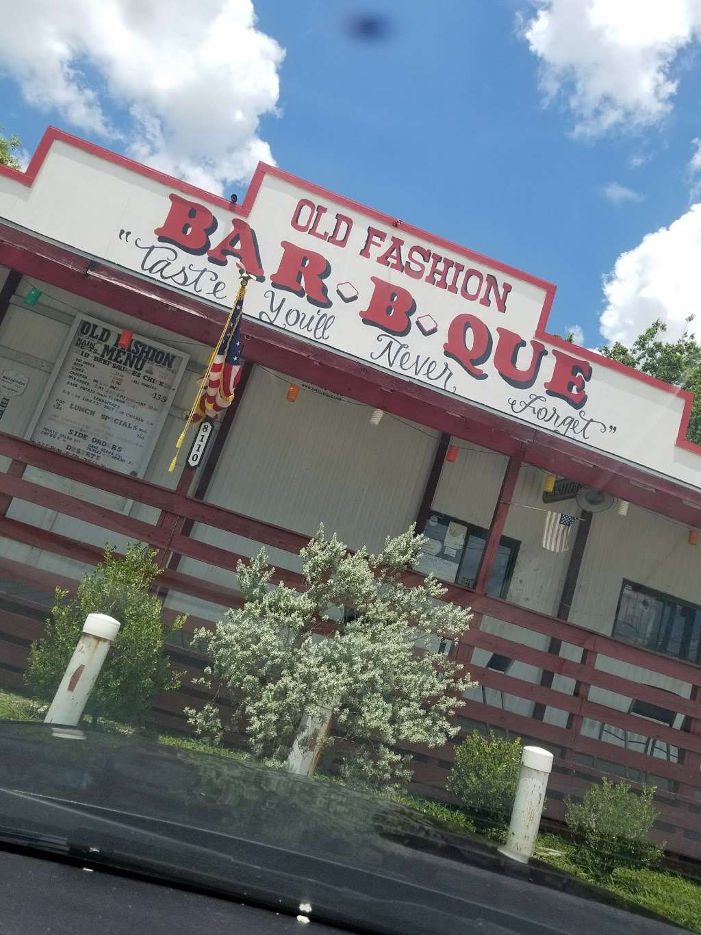 Old Fashion Barbeque | 8110 Southbank St, Houston, TX 77033 | Phone: (713) 733-9424