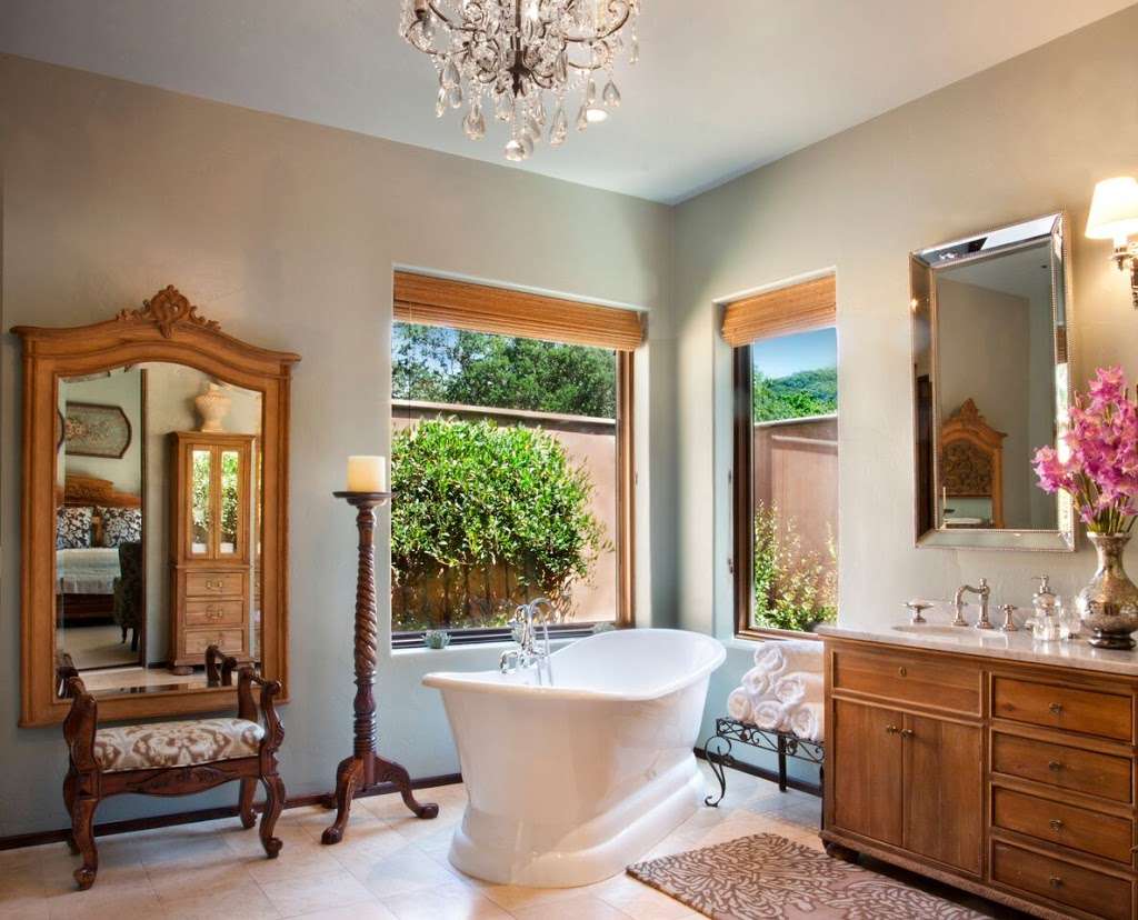 Villa Terra Nova | 67 Locke Court, Sonoma, CA 95476, USA | Phone: (800) 949-1072