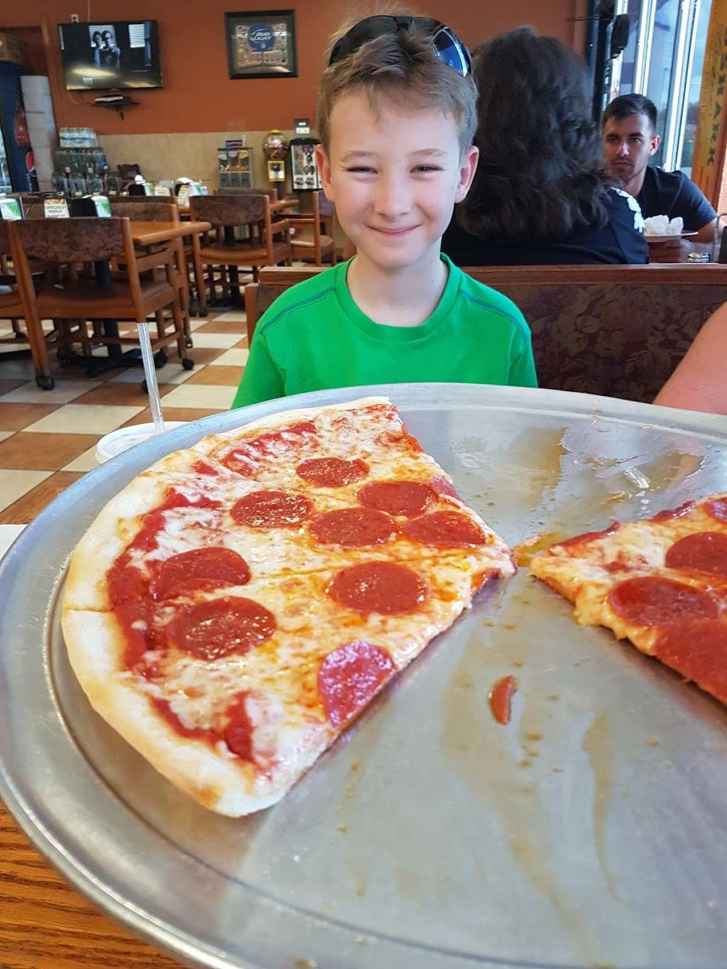 Giovannis New York Pizza | 6959 Cypress Gardens Blvd, Winter Haven, FL 33884, USA | Phone: (863) 324-9100