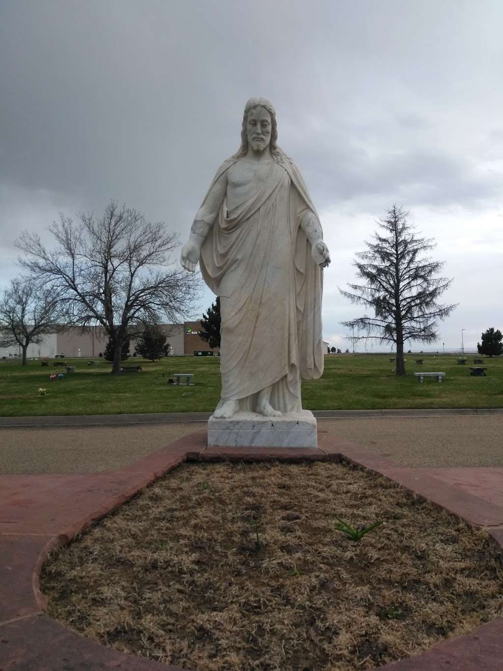 Olinger Eastlawn Cemetery | 19600 E Smith Rd, Aurora, CO 80011 | Phone: (303) 771-4636