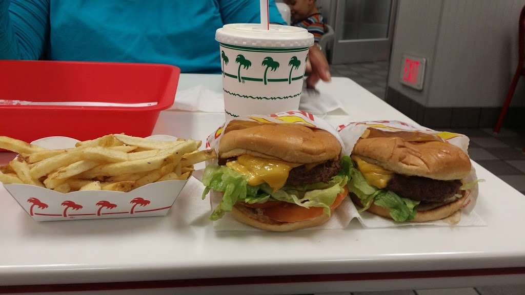 In-N-Out Burger | 30296 Haun Rd, Menifee, CA 92584 | Phone: (800) 786-1000