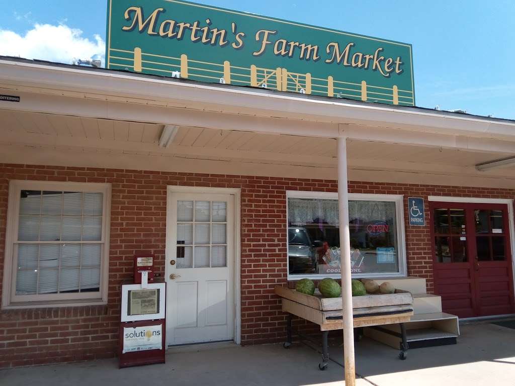 Martins Farm Market | 307 Main St, Myersville, MD 21773, USA | Phone: (301) 293-8454