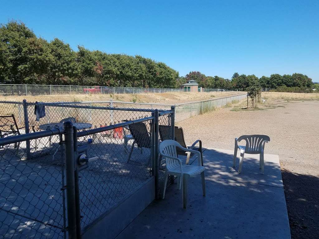 A Place to Play Dog Park | 2375 West 3 Road Street, Santa Rosa, CA 95401, USA | Phone: (707) 543-3292