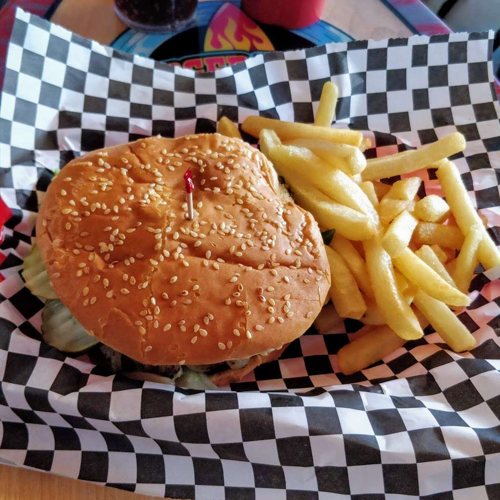 Burger Board | 5430 CA-1, Pacifica, CA 94044, USA | Phone: (650) 735-9900