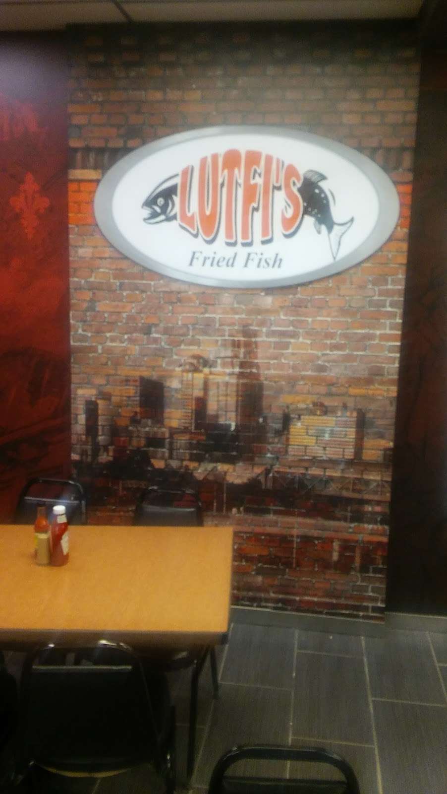 Lutfis Fried Fish & Chicken | 4741 Parallel Pkwy, Kansas City, KS 66104, USA | Phone: (913) 287-5157