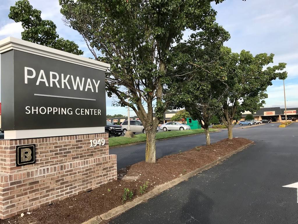 Parkway Shopping Center | Lynnhaven Pkwy, Virginia Beach, VA 23453, USA | Phone: (757) 486-1000