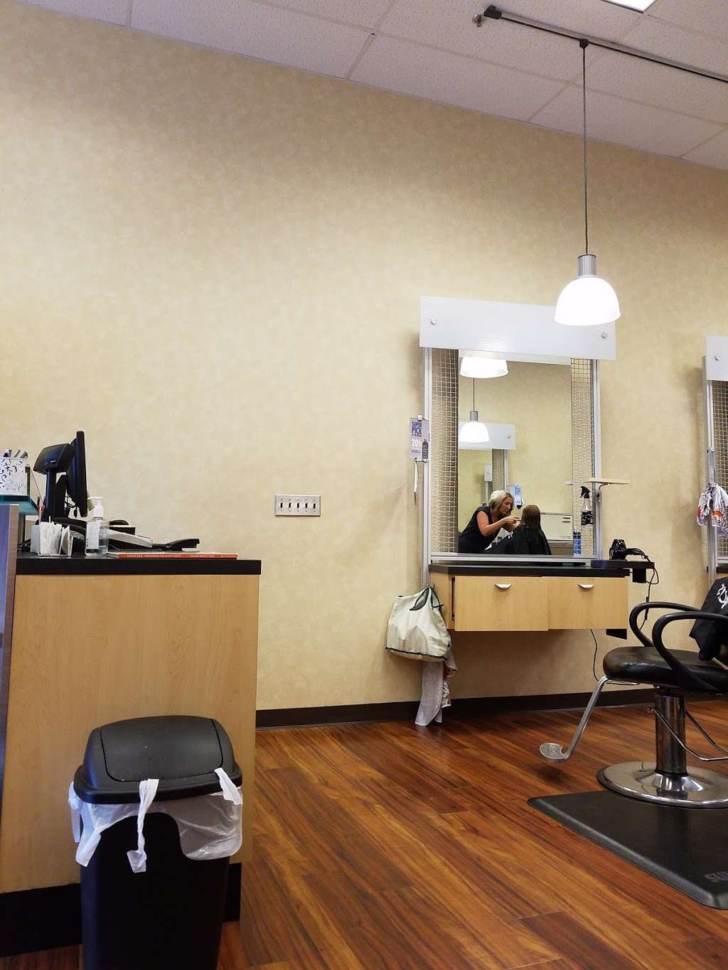 Supercuts Meadow Brook Crossing | 124 NH-101A Ste 20, Amherst, NH 03031, USA | Phone: (603) 882-4200